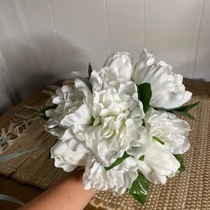Small white bouquet